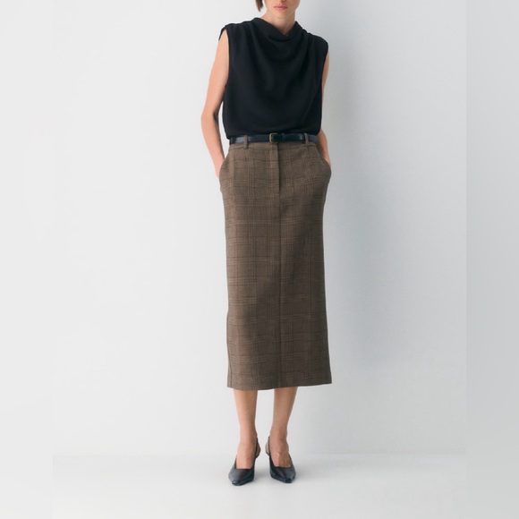 Aritzia Dresses & Skirts - Aritzia Babaton Chisel Maxi Skirt - (Re)ssential